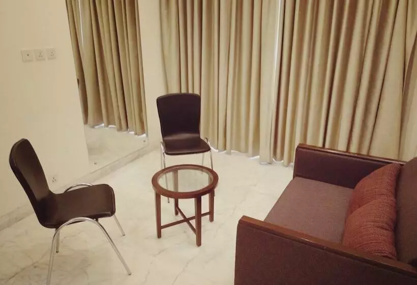 Fotos del hotel Stately Suites Nh 8:  22