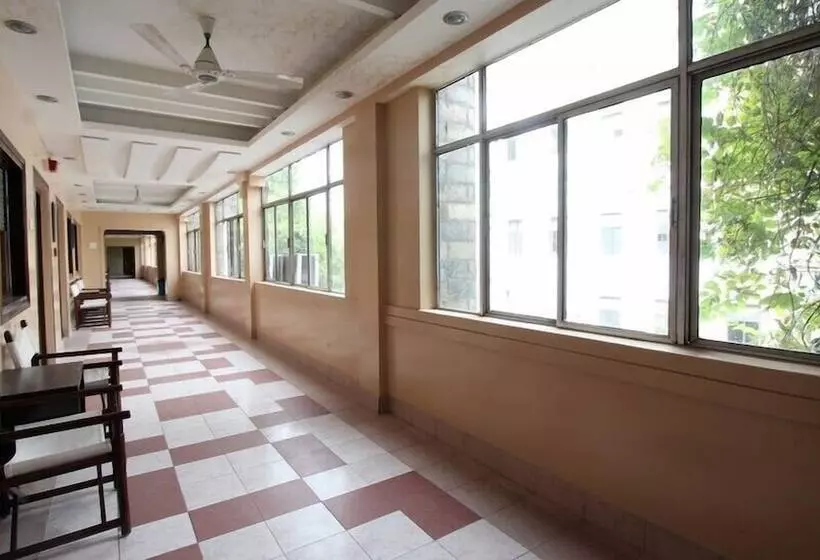 Fotos del hotel Tourist:  3