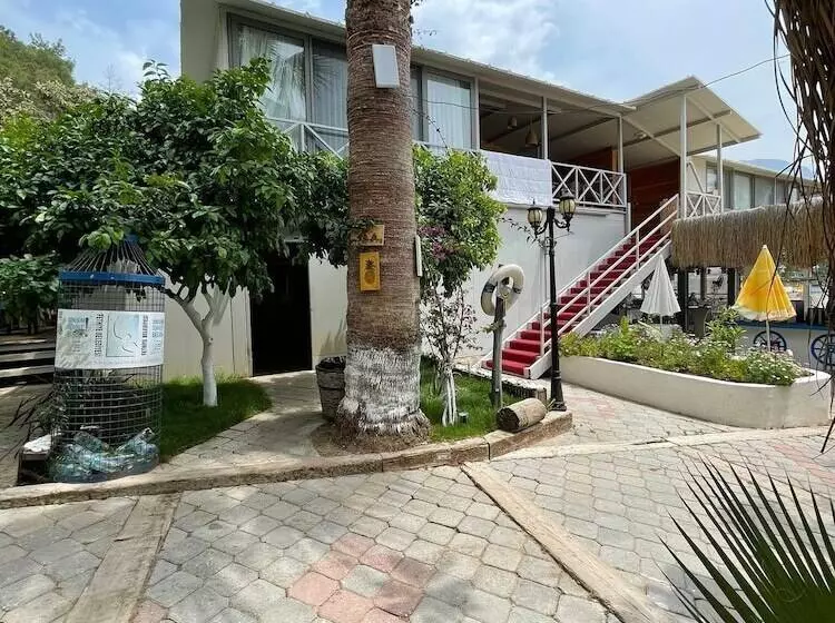 Fotos del hotel Golden Sand Beach & Caravan:  6