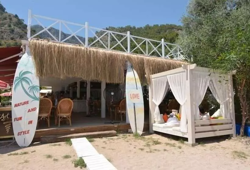 Fotos del hotel Golden Sand Beach & Caravan:  9