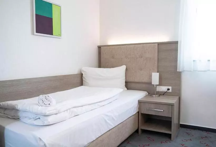 Fotos del hotel Alpha & Omega:  8