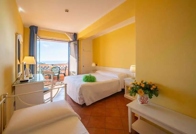 Fotos del hotel Mendolia Beach:  2