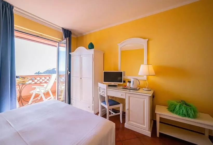 Fotos del hotel Mendolia Beach:  7