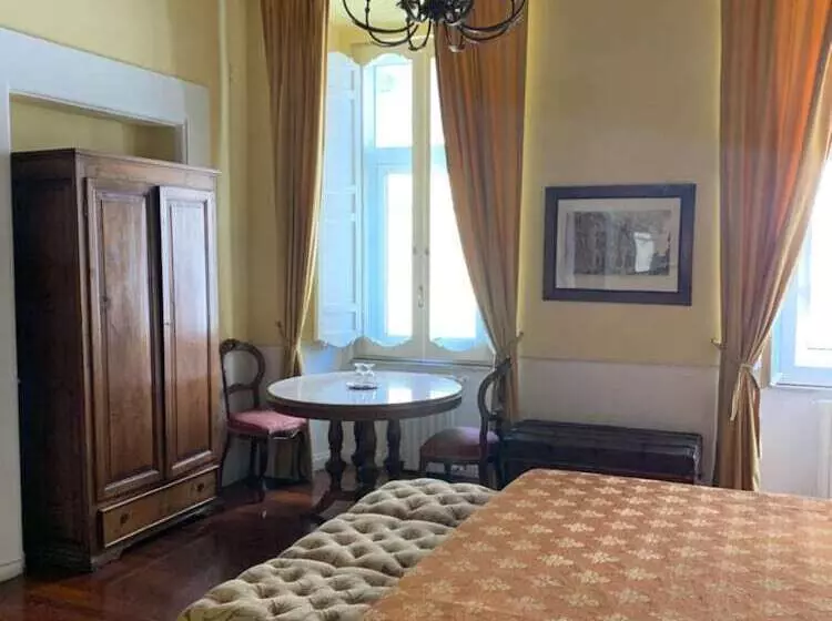 Fotos del hotel Relais Teatro Argentina:  15