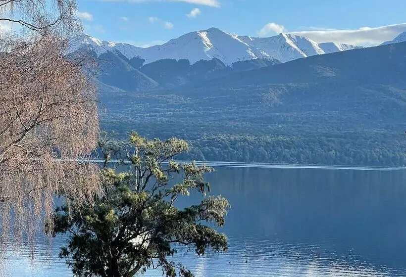 Fotos del hotel Te Anau Lakefront Backpackers:  10