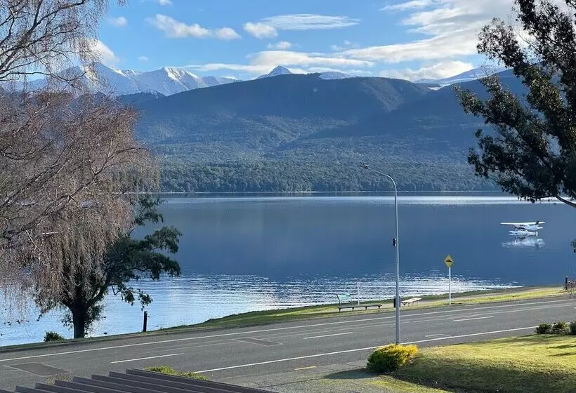 Fotos del hotel Te Anau Lakefront Backpackers:  12