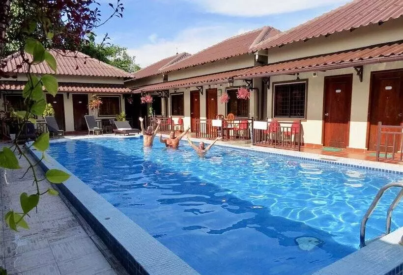Fotos del hotel Makara Bungalows:  9