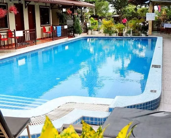 Fotos del hotel Makara Bungalows:  3
