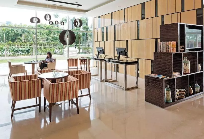 Fotos del hotel Fairfield By Marriott Lucknow:  2