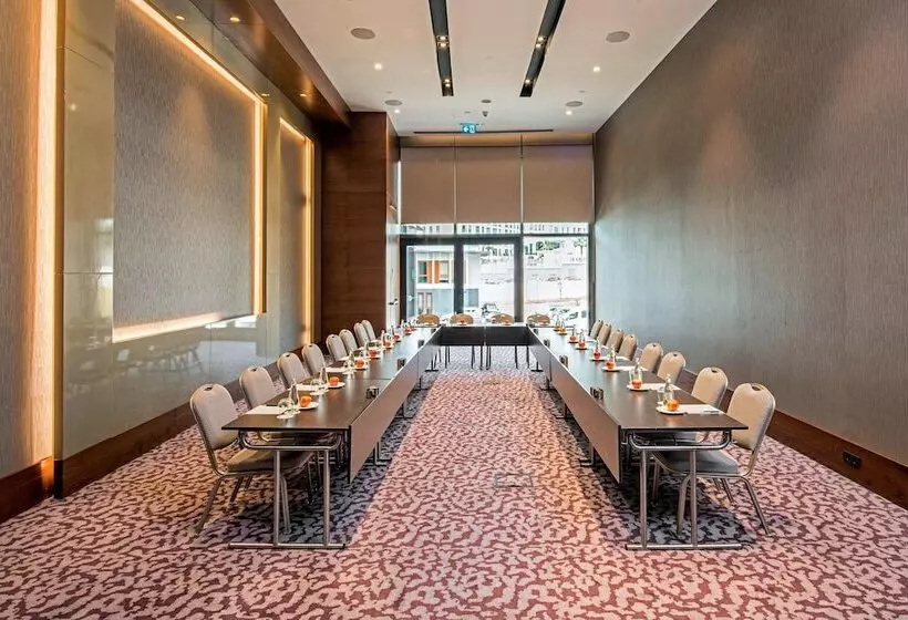 Fotos del hotel Sheraton Grand Istanbul Atasehir:  18