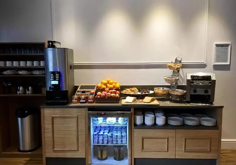 Fotos del hotel The Beverley Hotel London - Victoria:  2
