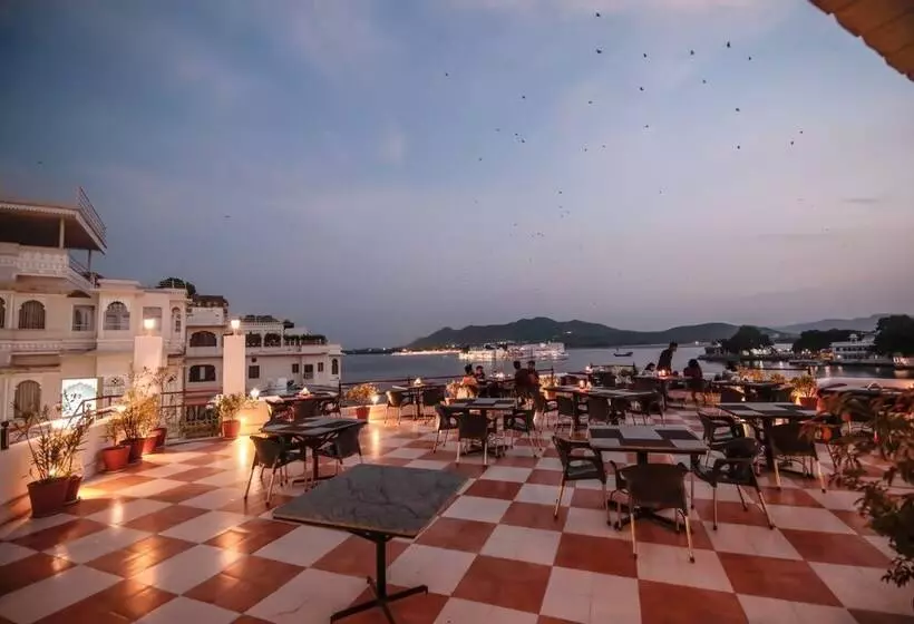 Fotos del hotel Devraj Niwas:  19