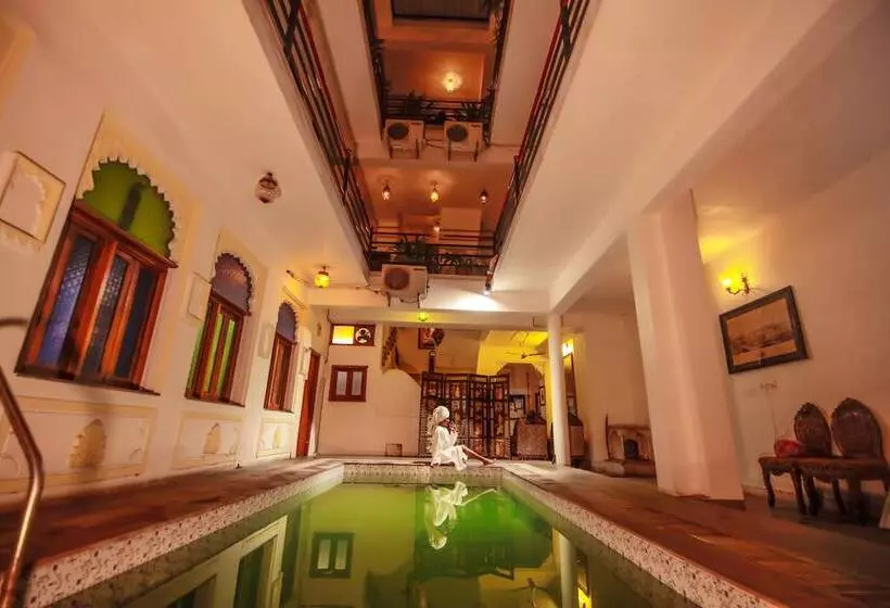 Fotos del hotel Devraj Niwas:  2