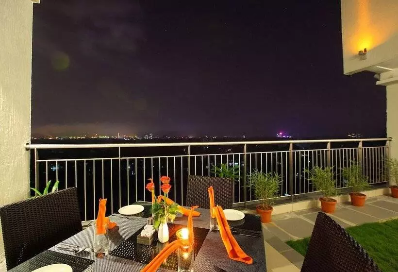 Fotos del hotel Starlit Suites:  11