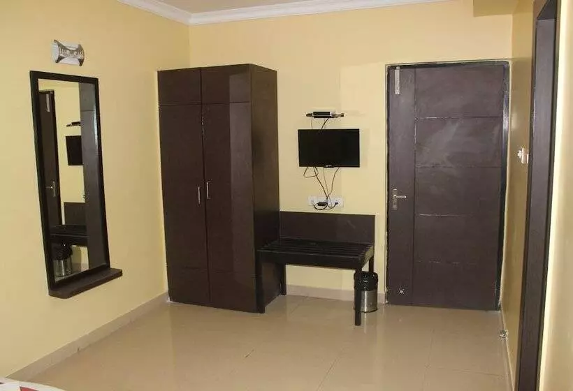 Fotos del hotel Arya Regency:  7