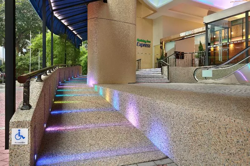 Fotos del hotel Holiday Inn Express Kuala Lumpur City Centre, An Ihg:  24