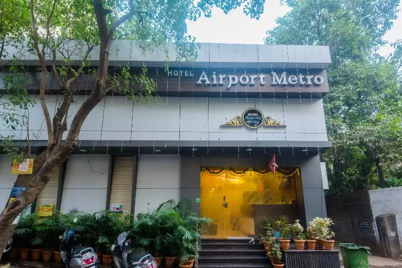 Airport Metro