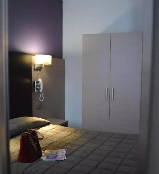 Fotos del hotel Hôtel Roc De Massabielle:  8