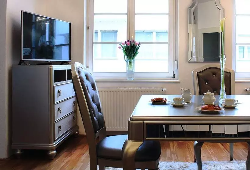 Fotos del hotel Milford Suites Budapest:  5