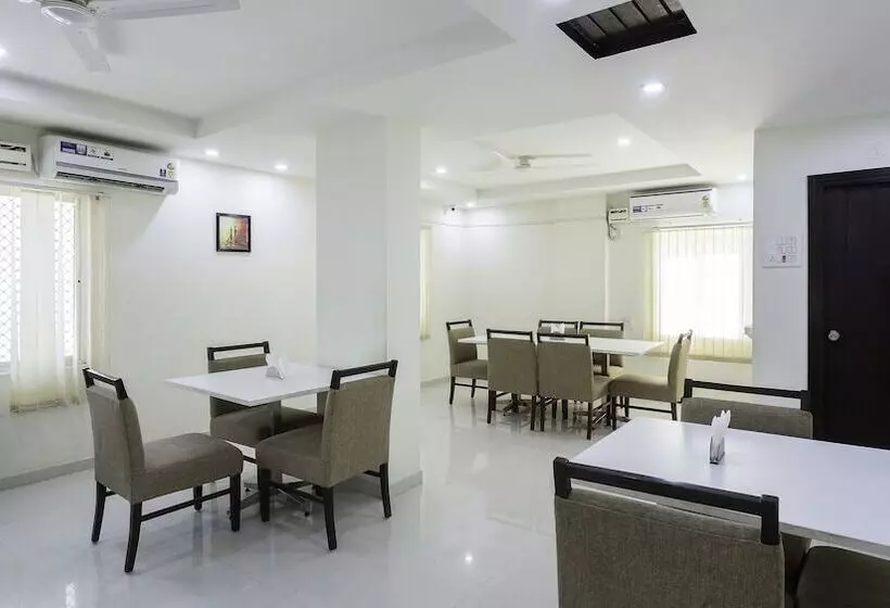Fotos del hotel Treebo Trip Tals Hytek Hitech City:  10