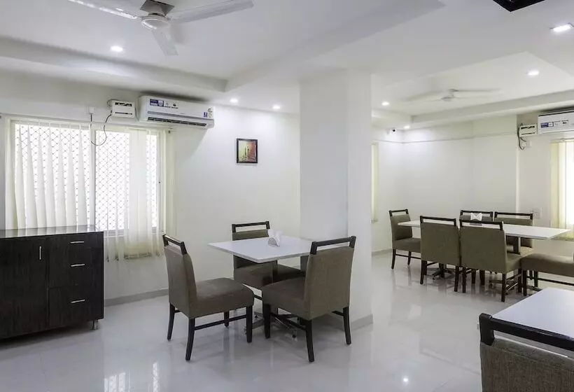 Fotos del hotel Treebo Trip Tals Hytek Hitech City:  5