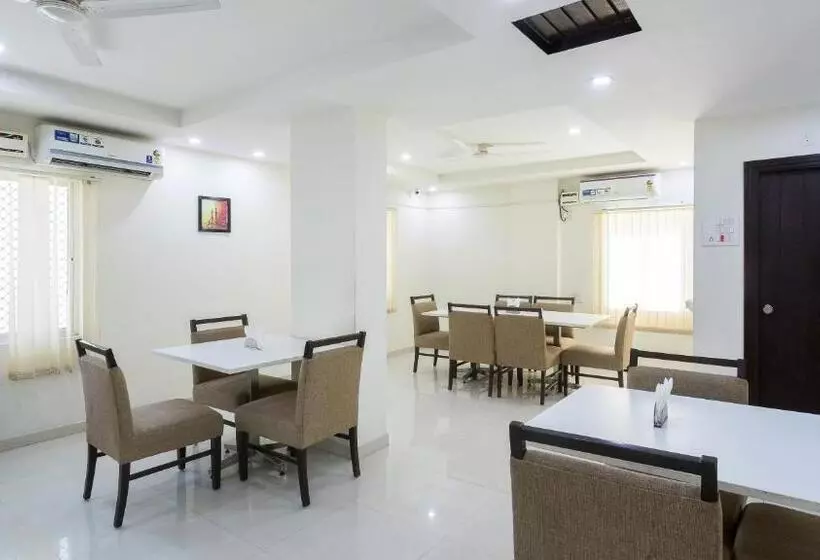 Fotos del hotel Treebo Trip Tals Hytek Hitech City:  4