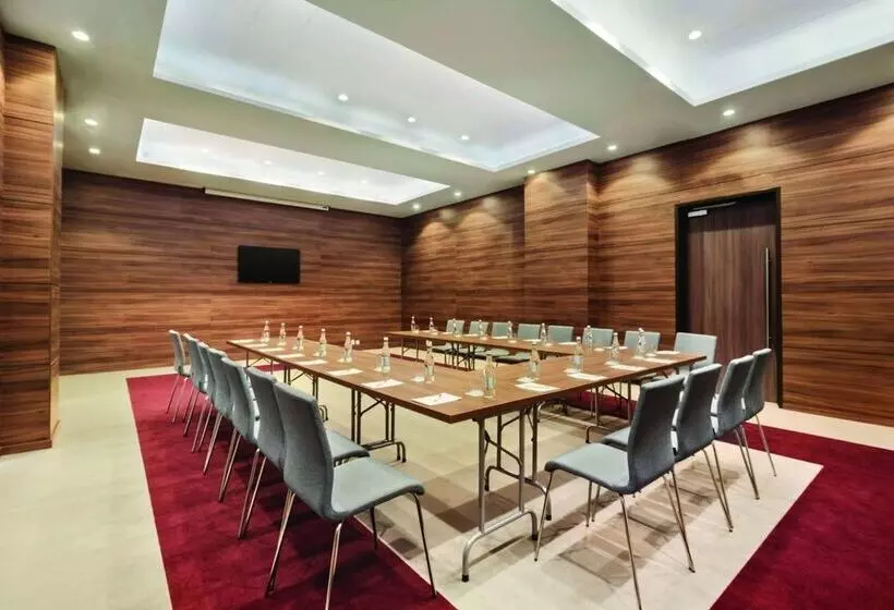 Fotos del hotel Ramada Plaza Craiova:  17