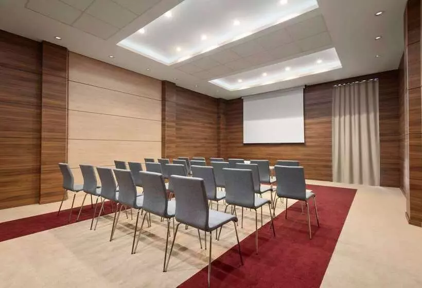 Fotos del hotel Ramada Plaza Craiova:  7
