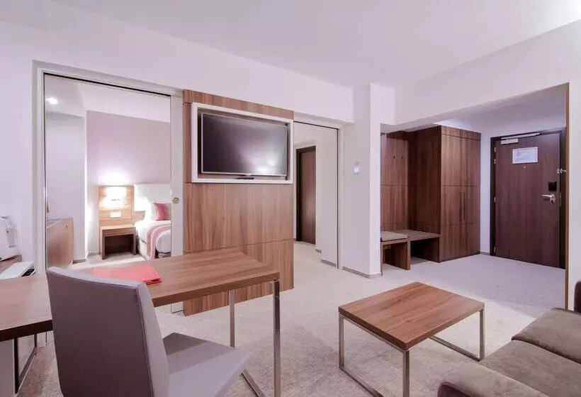 Fotos del hotel Ramada Plaza Craiova:  20