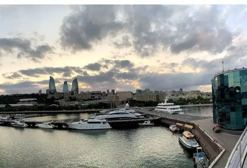 Fotos del hotel Yacht Club:  4