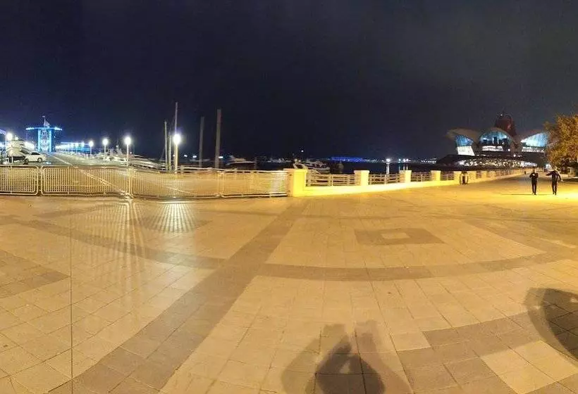 Fotos del hotel Yacht Club:  25