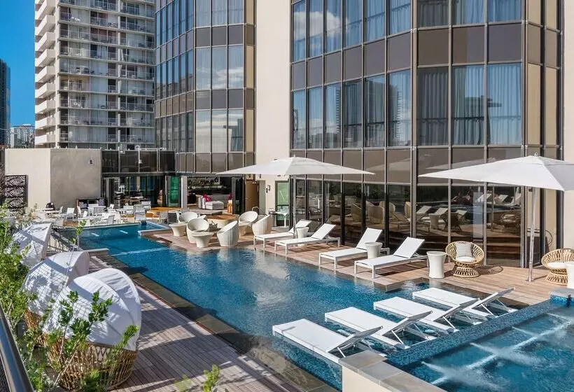 Hyatt Centric Waikiki Beach