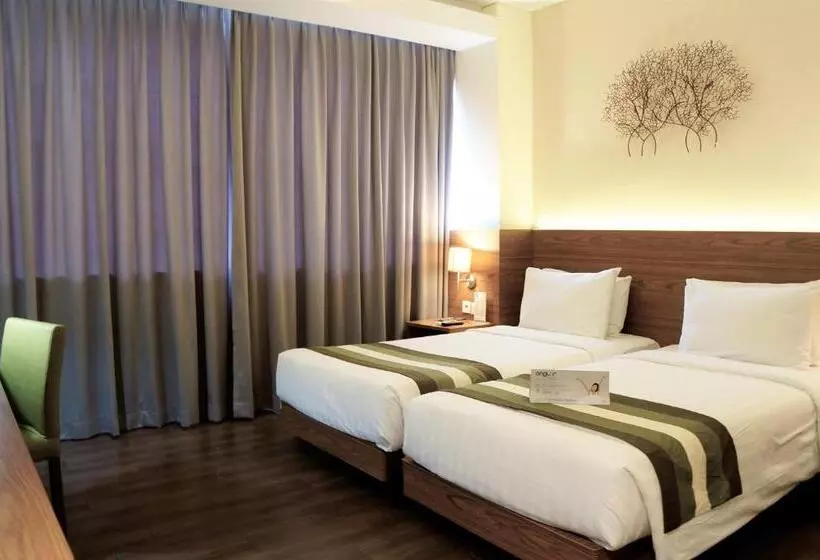 Grand Whiz Poins Simatupang Jakarta
