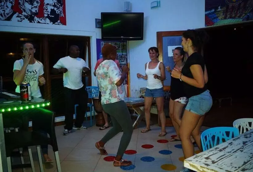 Fotos del hotel Atlantic Point Backpackers:  27
