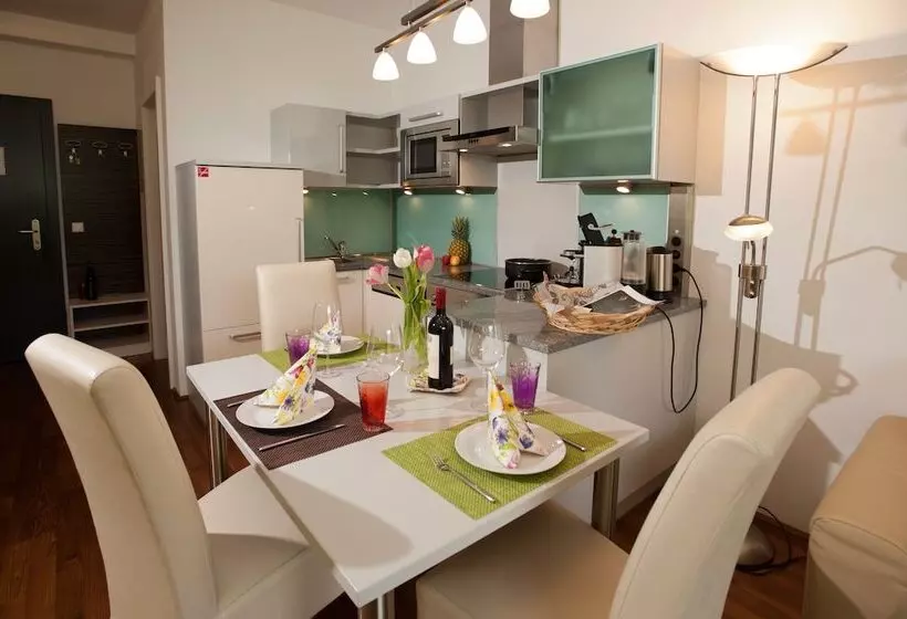 Fotos del hotel Appartements De Luxe Schluga:  6