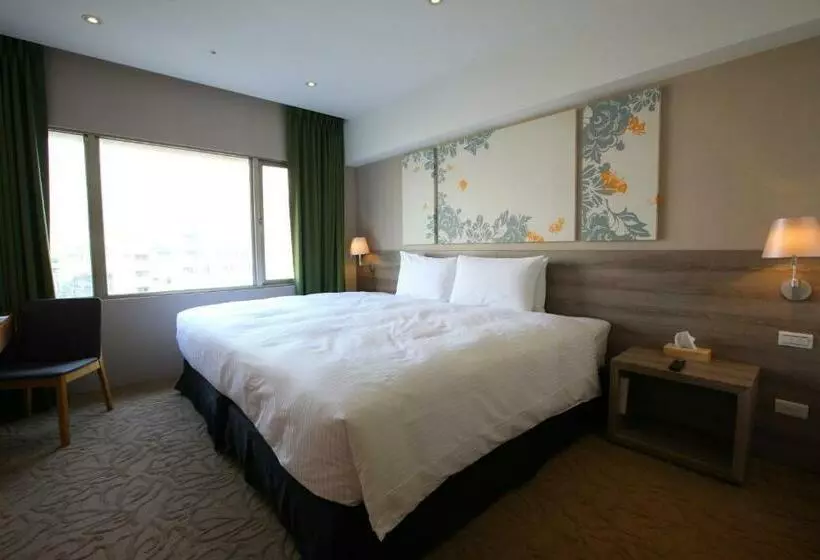 Fotos del hotel Aeris International:  20