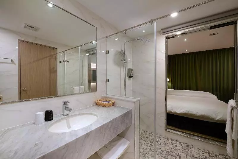 Fotos del hotel Aeris International:  7