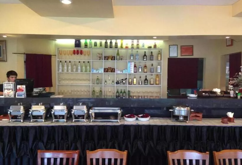 Fotos del hotel Bayfront Hotel Subic:  5