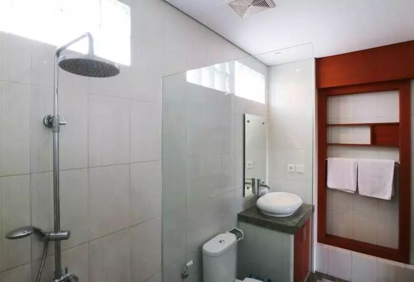 Fotos del hotel Kondra Premiere Guest House:  11