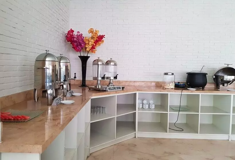 Fotos del hotel N3  Zainul Arifin:  4
