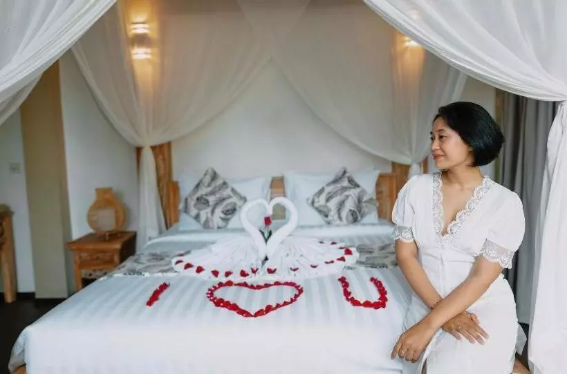 Santosha Villas & Spa