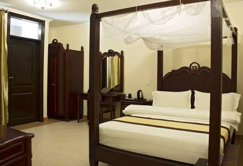 Island Paradise Inn