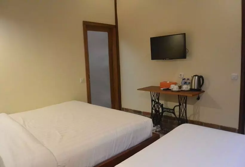 Fotos del hotel Cempaka Villa Ii:  17