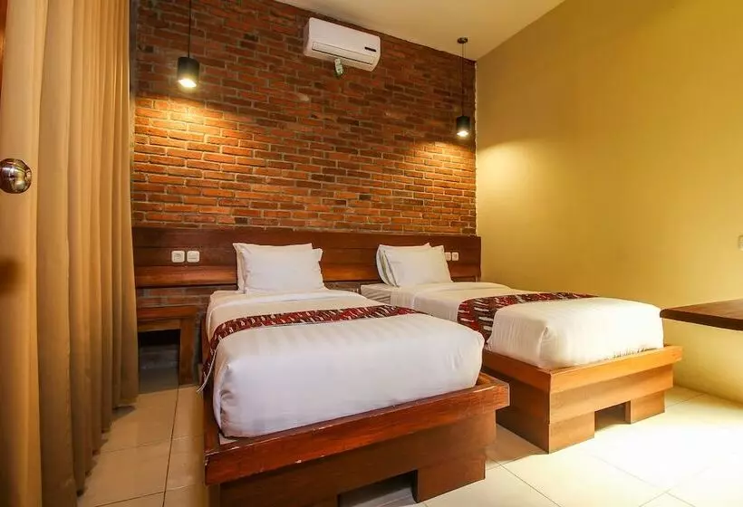 Fotos del hotel Cempaka Villa Ii:  16