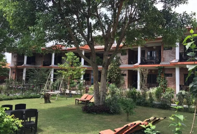 Fotos del hotel Chautari Garden Resort:  9