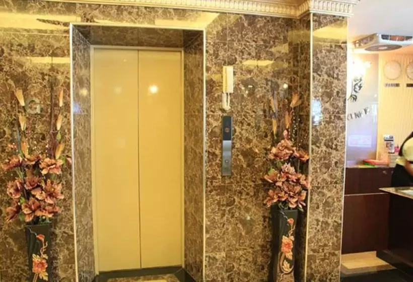 Fotos del hotel Maleez Lodge:  14