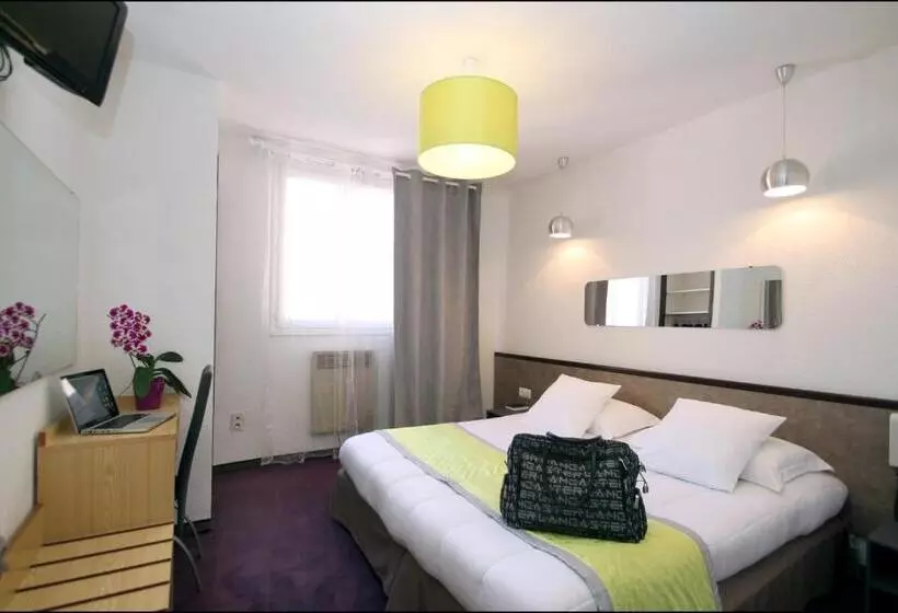 Fotos del hotel Hôtel Peyramale:  17