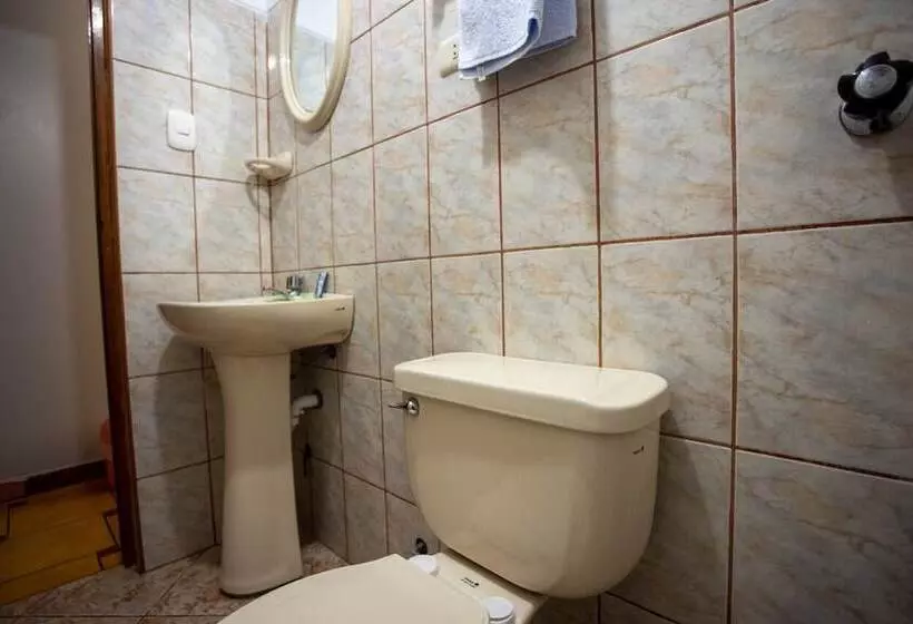 Fotos del hotel Hostal La Payacha:  13