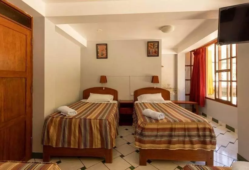 Fotos del hotel Hostal La Payacha:  12