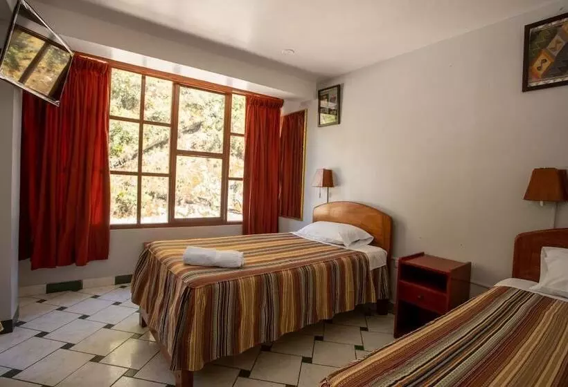 Fotos del hotel Hostal La Payacha:  19